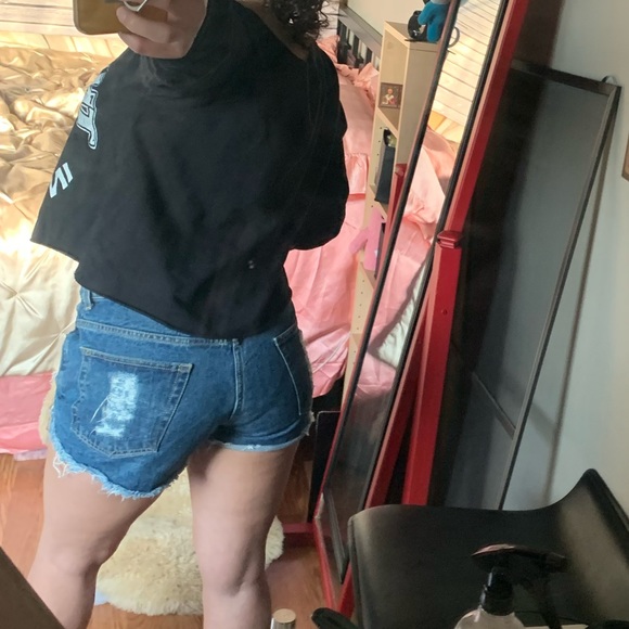 Rolling Stones top and ripped jean shorts size M - Picture 2 of 7